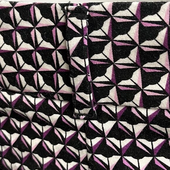 White House Black Market Abstract Print Short 4 Pocket Clasp Zip Shorts- Size 6 - Picture 11 of 16